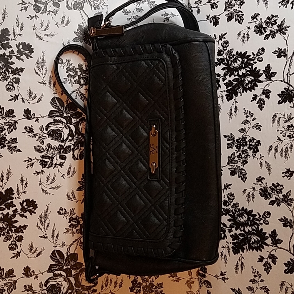 V19.69 cross body   b156